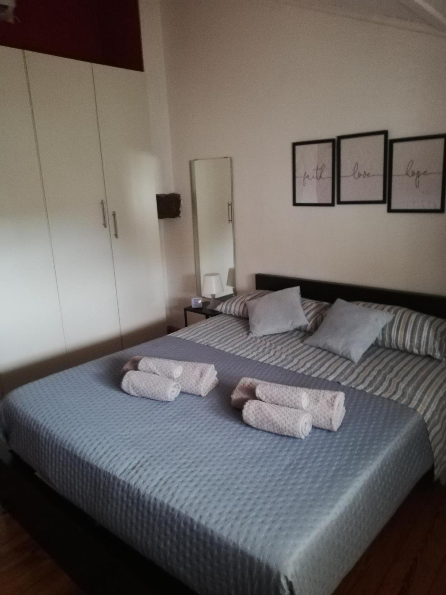 Alfa Casa Vacanze Catania Apartment ภายนอก รูปภาพ